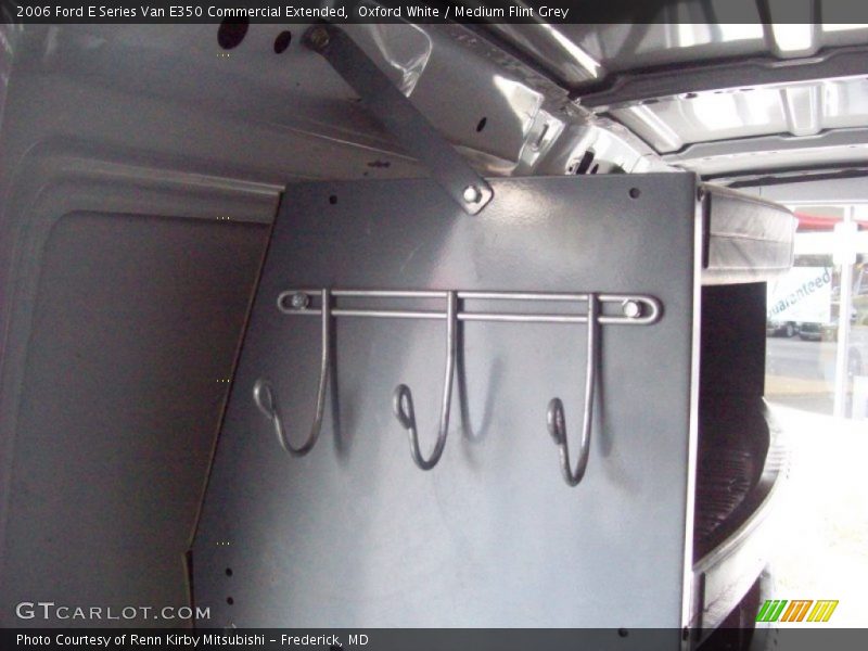 Oxford White / Medium Flint Grey 2006 Ford E Series Van E350 Commercial Extended