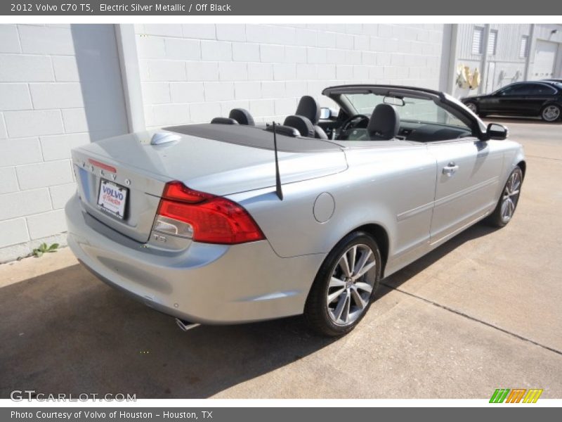 Electric Silver Metallic / Off Black 2012 Volvo C70 T5