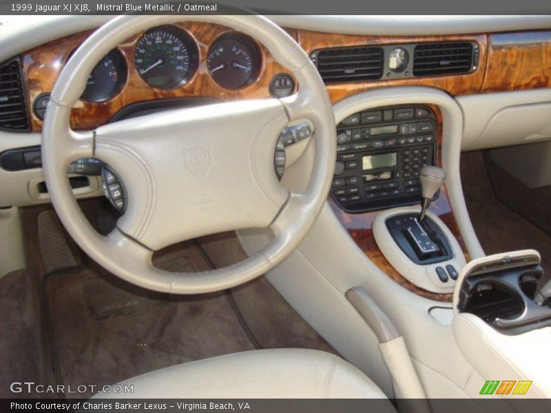  1999 XJ XJ8 Oatmeal Interior