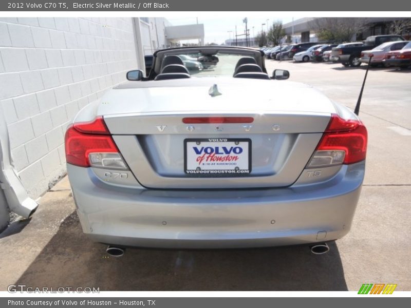 Electric Silver Metallic / Off Black 2012 Volvo C70 T5