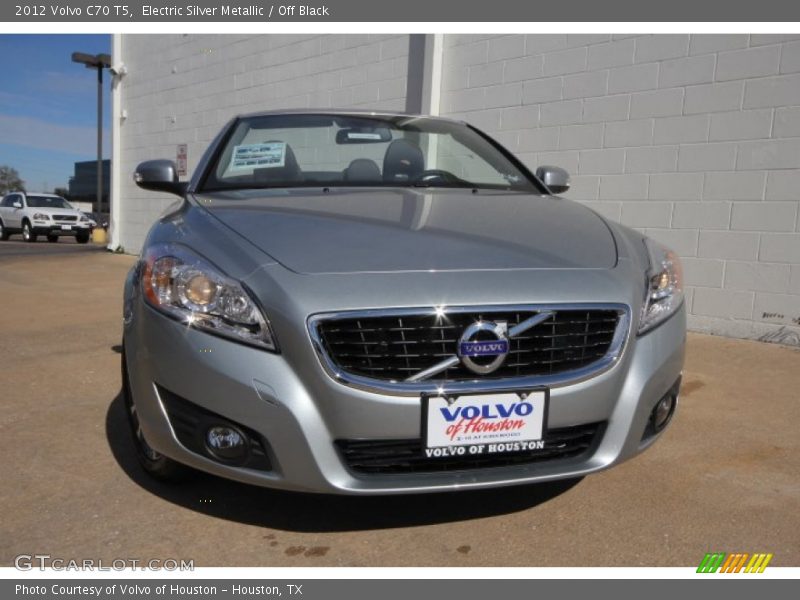 Electric Silver Metallic / Off Black 2012 Volvo C70 T5