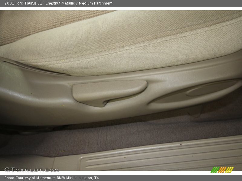 Chestnut Metallic / Medium Parchment 2001 Ford Taurus SE
