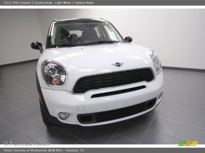 Light White / Carbon Black 2012 Mini Cooper S Countryman