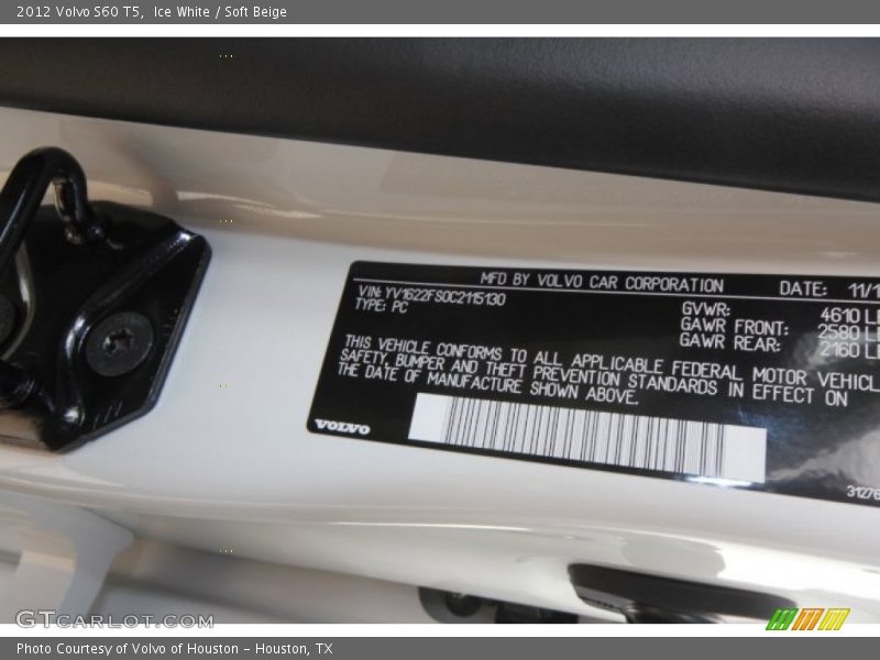 Ice White / Soft Beige 2012 Volvo S60 T5