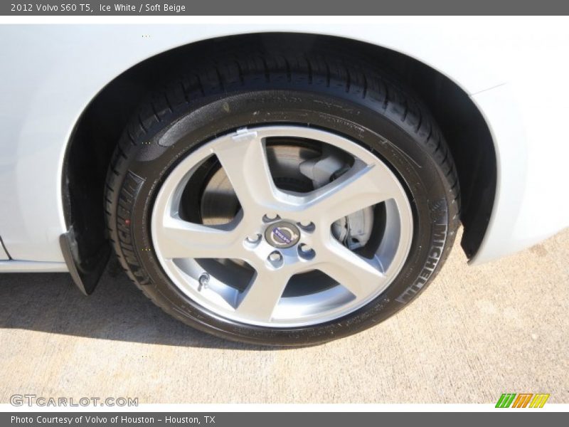 Ice White / Soft Beige 2012 Volvo S60 T5