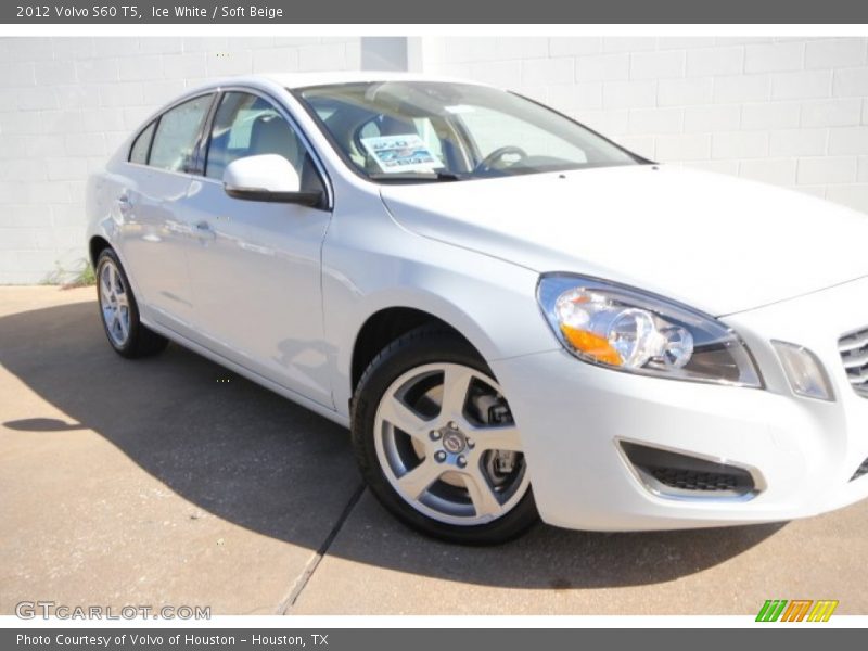 Ice White / Soft Beige 2012 Volvo S60 T5
