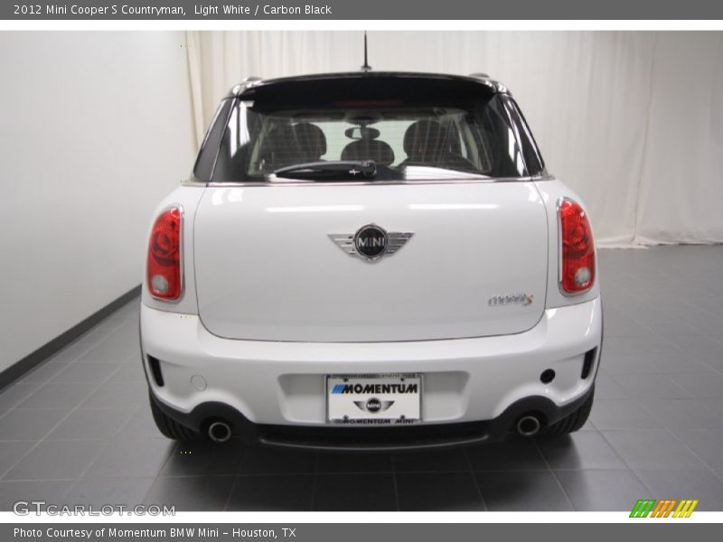 Light White / Carbon Black 2012 Mini Cooper S Countryman