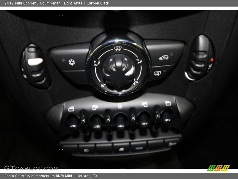 Light White / Carbon Black 2012 Mini Cooper S Countryman
