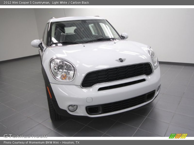 Light White / Carbon Black 2012 Mini Cooper S Countryman