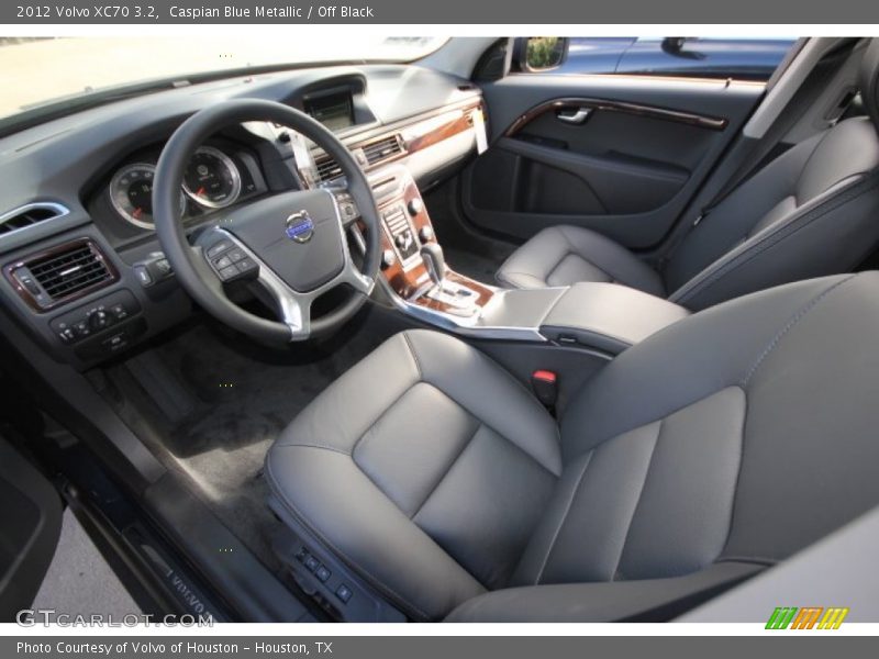  2012 XC70 3.2 Off Black Interior