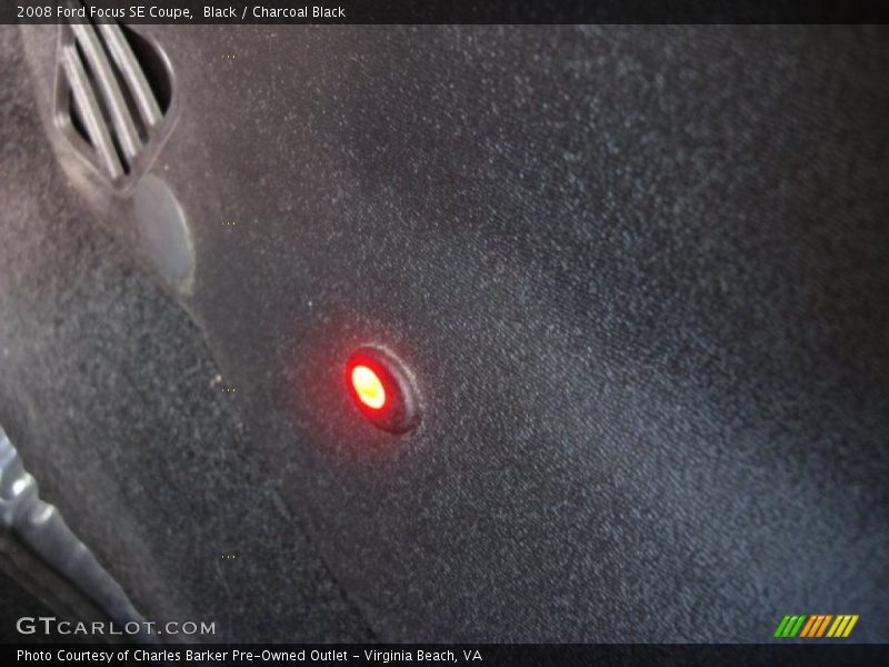 Black / Charcoal Black 2008 Ford Focus SE Coupe
