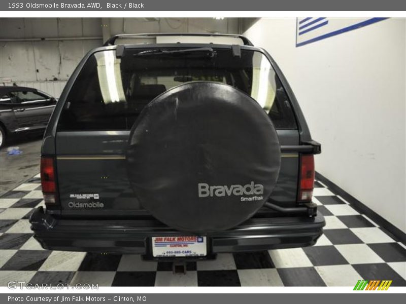 Black / Black 1993 Oldsmobile Bravada AWD