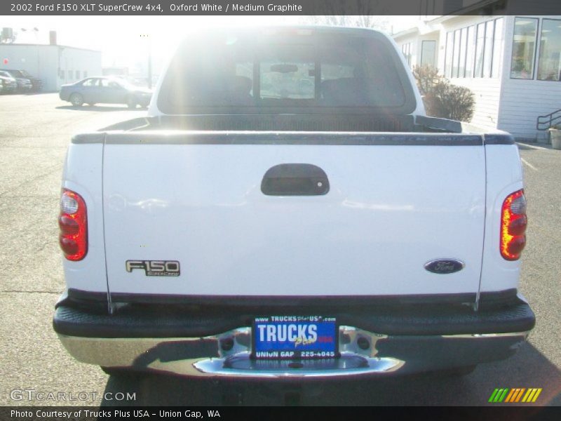 Oxford White / Medium Graphite 2002 Ford F150 XLT SuperCrew 4x4