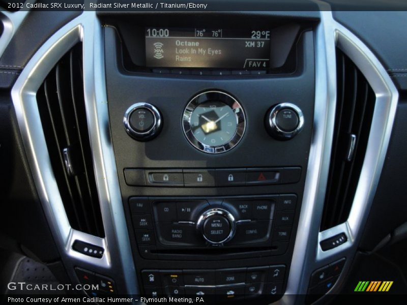 Radiant Silver Metallic / Titanium/Ebony 2012 Cadillac SRX Luxury