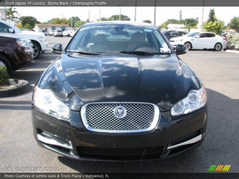 Ebony Black / Champagne/Truffle 2009 Jaguar XF Luxury