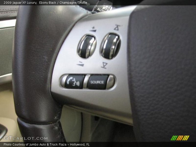 Ebony Black / Champagne/Truffle 2009 Jaguar XF Luxury