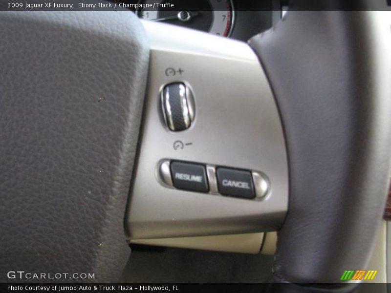Ebony Black / Champagne/Truffle 2009 Jaguar XF Luxury