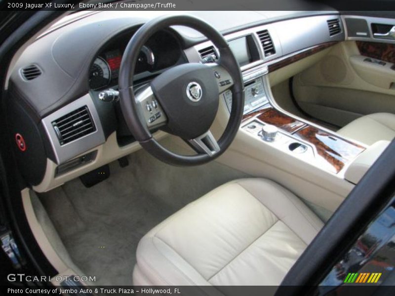 Ebony Black / Champagne/Truffle 2009 Jaguar XF Luxury