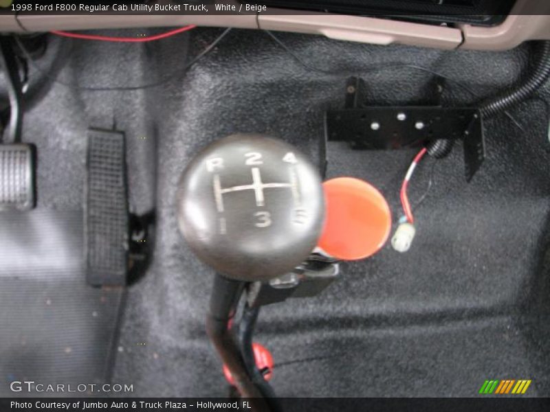  1998 F800 Regular Cab Utility Bucket Truck 5 Speed Manual Shifter