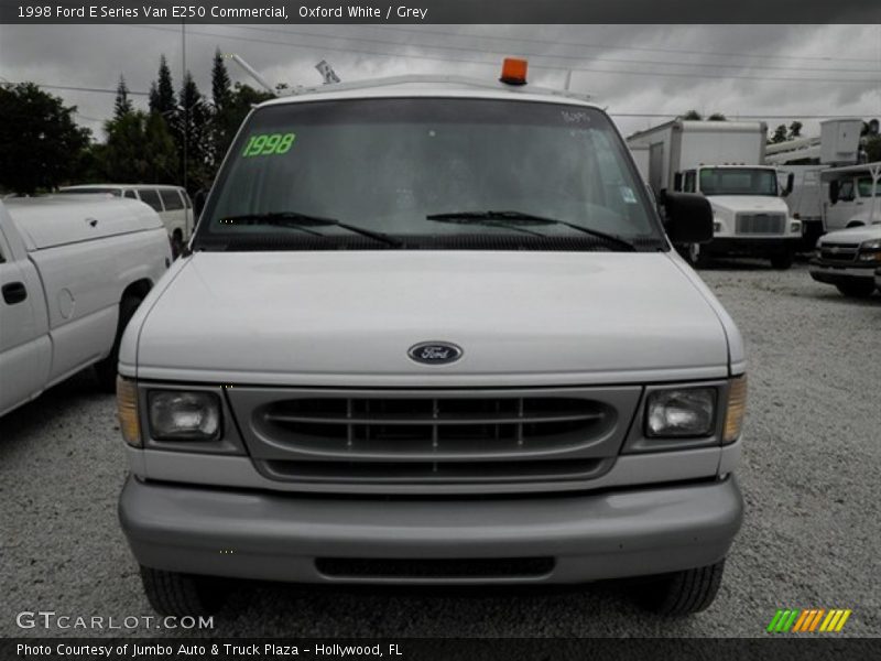 Oxford White / Grey 1998 Ford E Series Van E250 Commercial