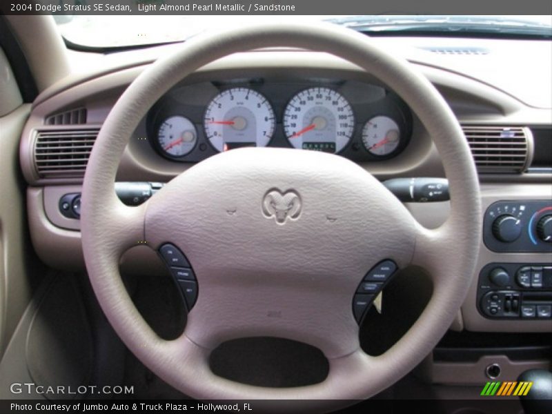 Light Almond Pearl Metallic / Sandstone 2004 Dodge Stratus SE Sedan