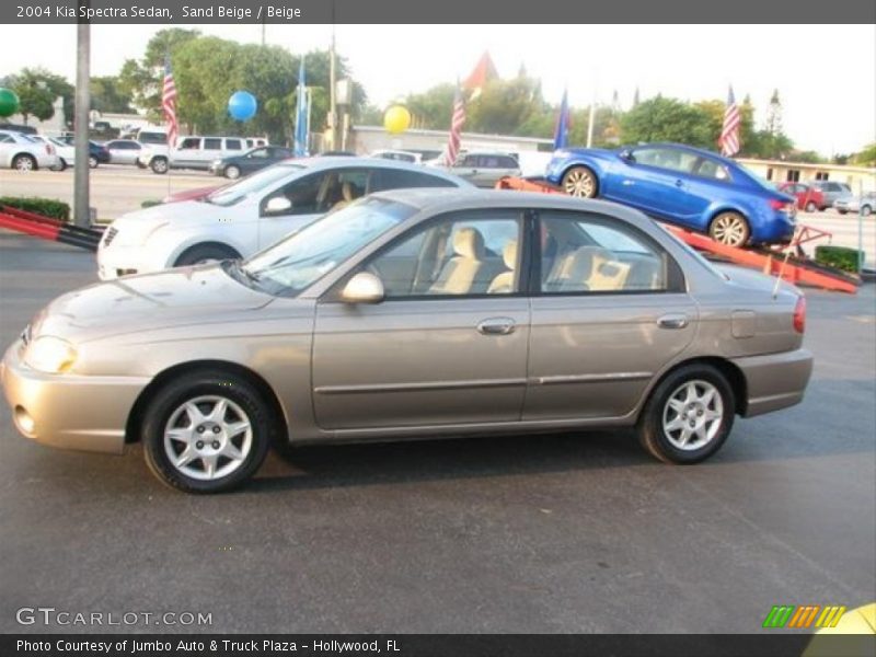 Sand Beige / Beige 2004 Kia Spectra Sedan