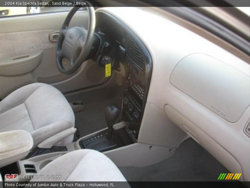 Sand Beige / Beige 2004 Kia Spectra Sedan