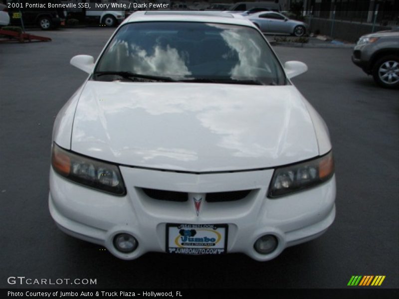 Ivory White / Dark Pewter 2001 Pontiac Bonneville SSEi