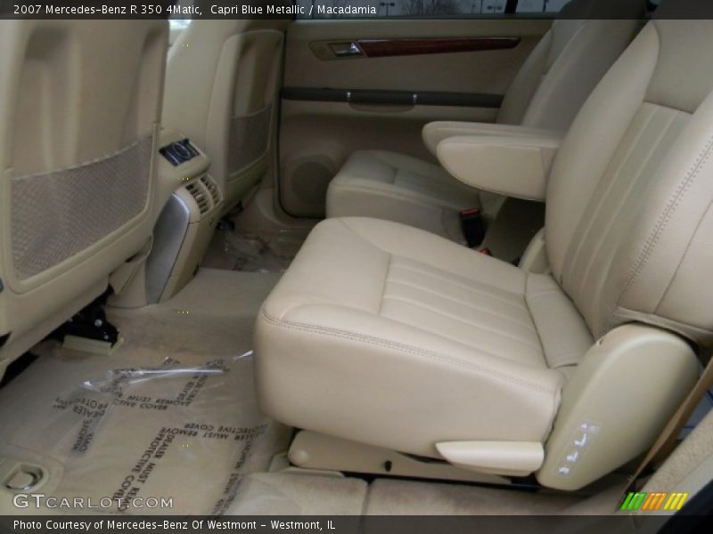 Capri Blue Metallic / Macadamia 2007 Mercedes-Benz R 350 4Matic