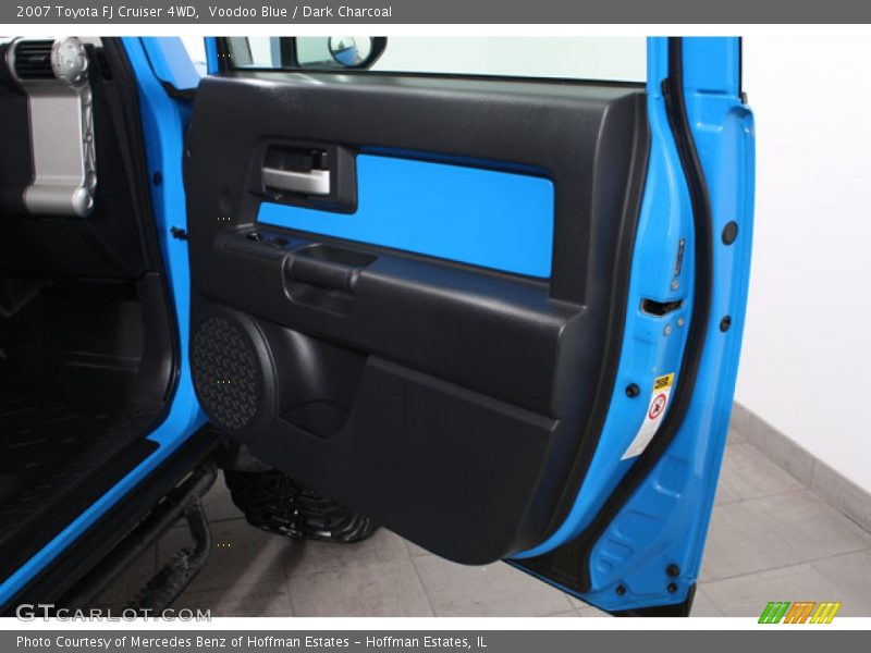 Voodoo Blue / Dark Charcoal 2007 Toyota FJ Cruiser 4WD