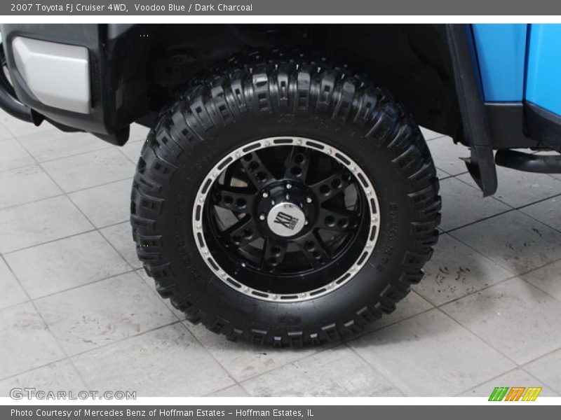 Custom Wheels of 2007 FJ Cruiser 4WD