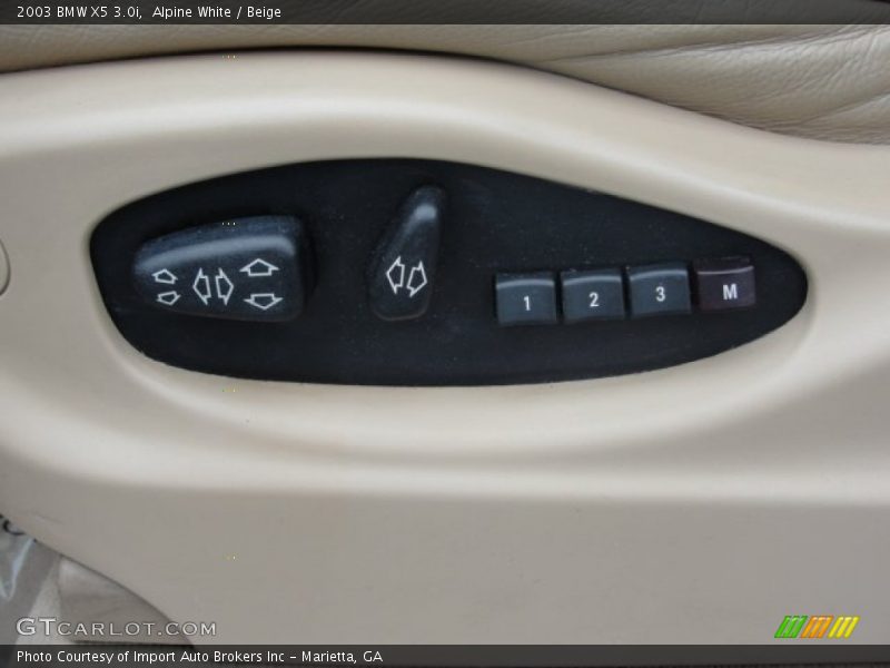 Alpine White / Beige 2003 BMW X5 3.0i