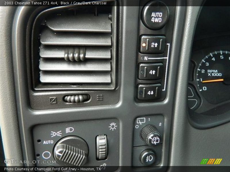 Black / Gray/Dark Charcoal 2003 Chevrolet Tahoe Z71 4x4