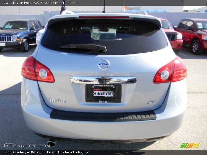 Silver Ice Metallic / Black 2011 Nissan Rogue SV