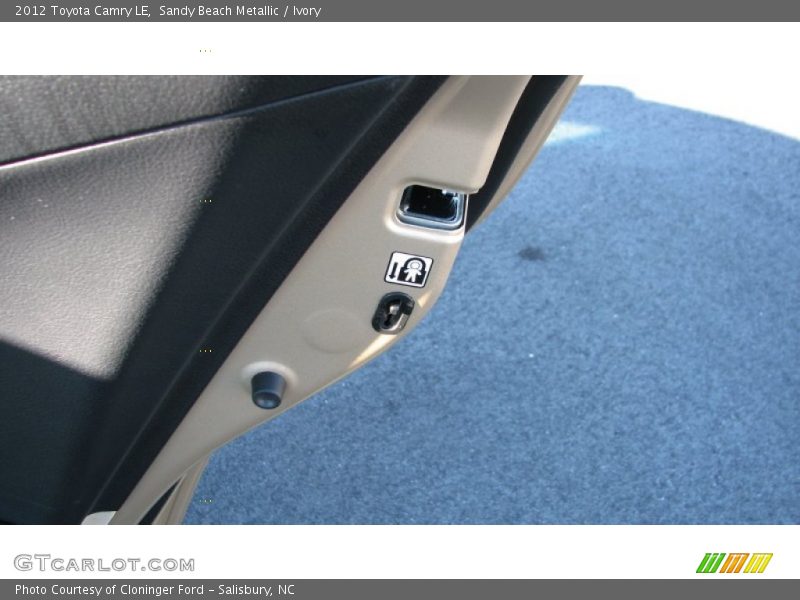 Sandy Beach Metallic / Ivory 2012 Toyota Camry LE