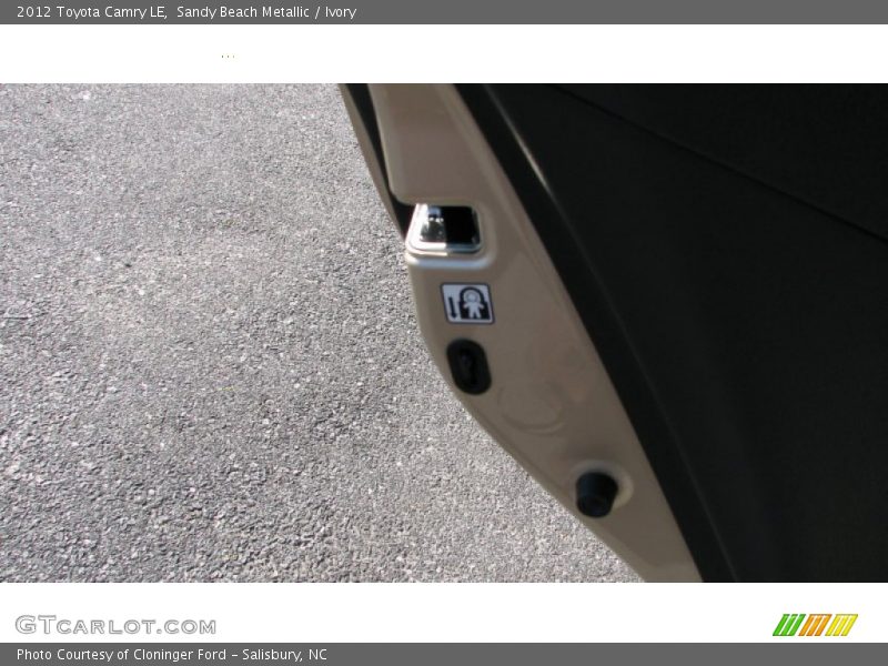 Sandy Beach Metallic / Ivory 2012 Toyota Camry LE