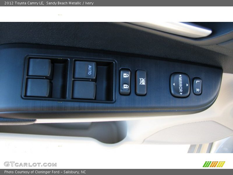 Sandy Beach Metallic / Ivory 2012 Toyota Camry LE