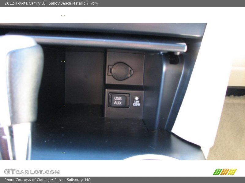 Sandy Beach Metallic / Ivory 2012 Toyota Camry LE
