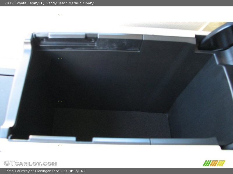 Sandy Beach Metallic / Ivory 2012 Toyota Camry LE