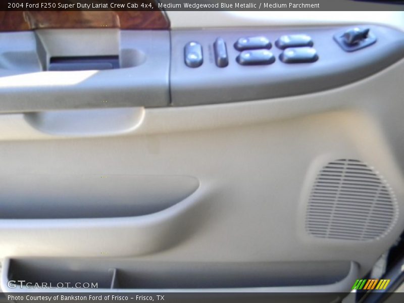 Medium Wedgewood Blue Metallic / Medium Parchment 2004 Ford F250 Super Duty Lariat Crew Cab 4x4