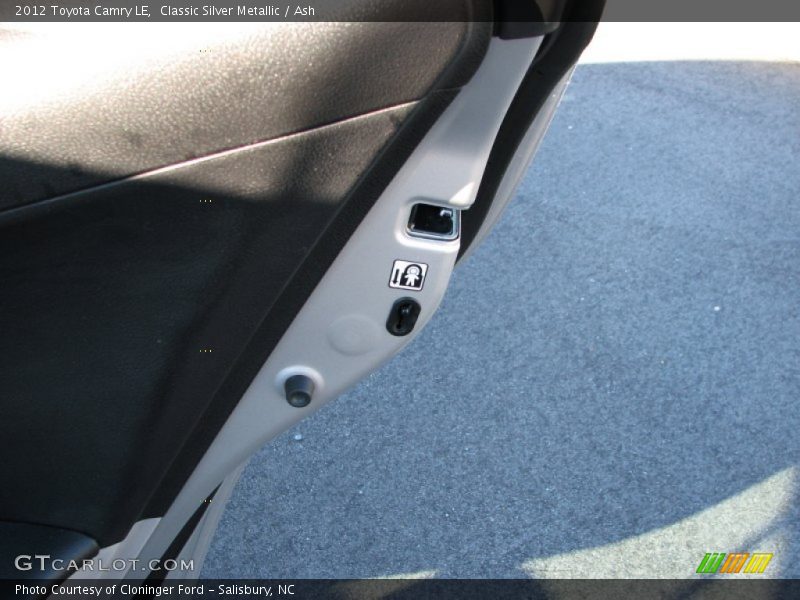 Classic Silver Metallic / Ash 2012 Toyota Camry LE