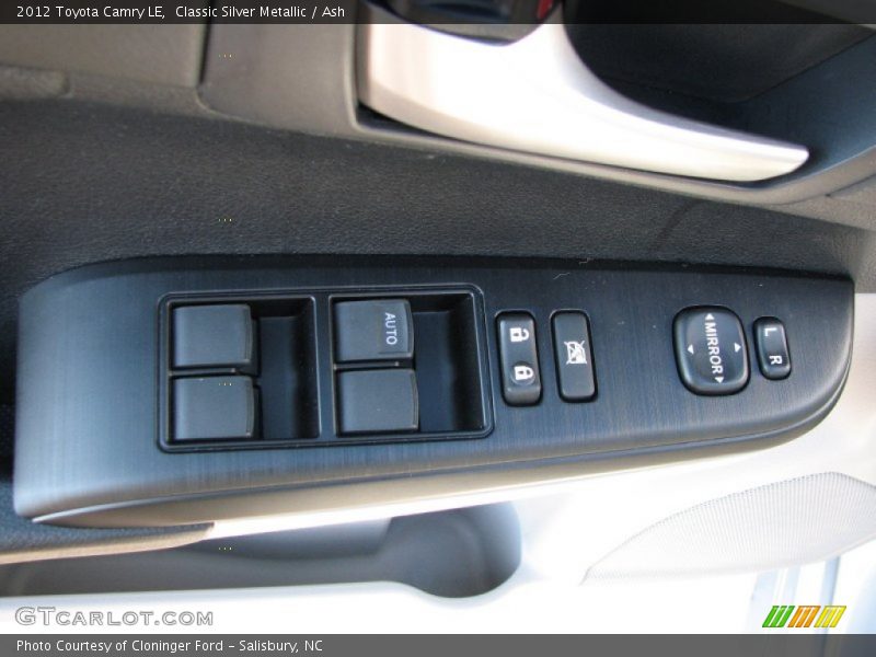 Classic Silver Metallic / Ash 2012 Toyota Camry LE