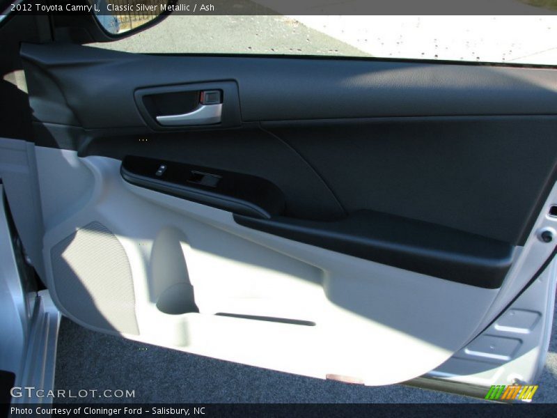 Classic Silver Metallic / Ash 2012 Toyota Camry L