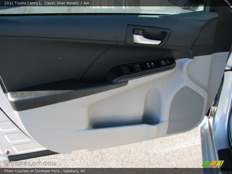 Classic Silver Metallic / Ash 2012 Toyota Camry L