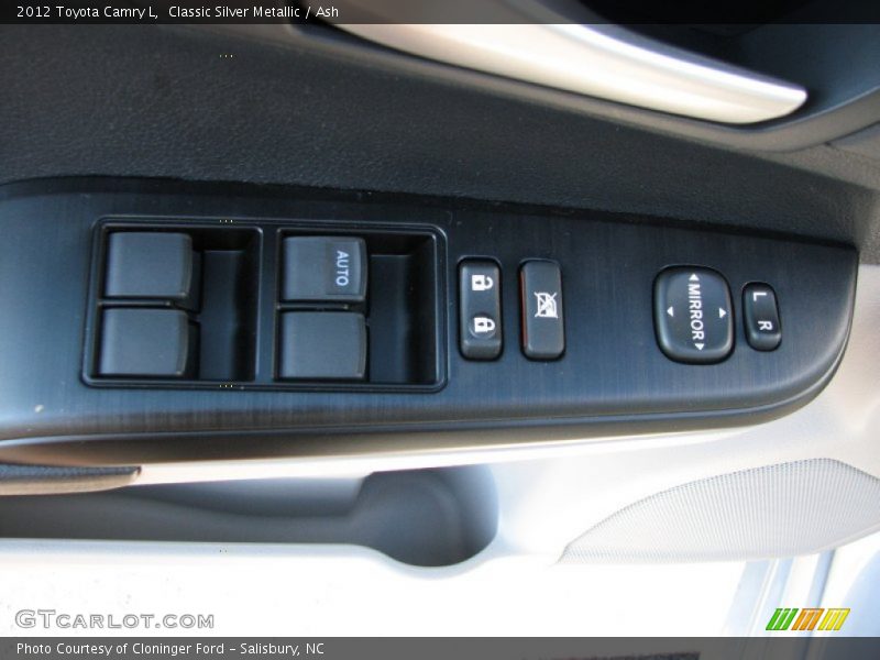 Classic Silver Metallic / Ash 2012 Toyota Camry L