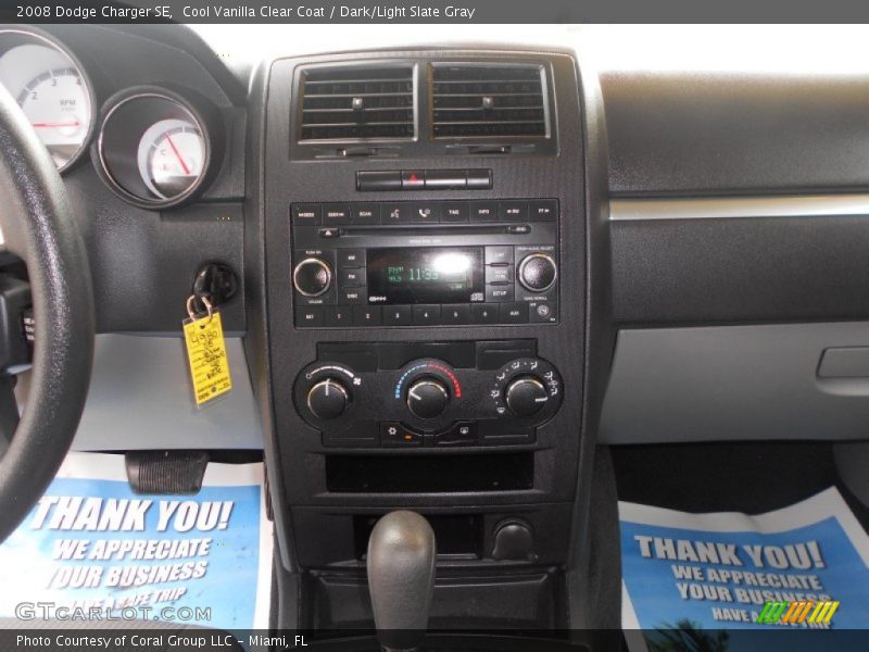 Cool Vanilla Clear Coat / Dark/Light Slate Gray 2008 Dodge Charger SE