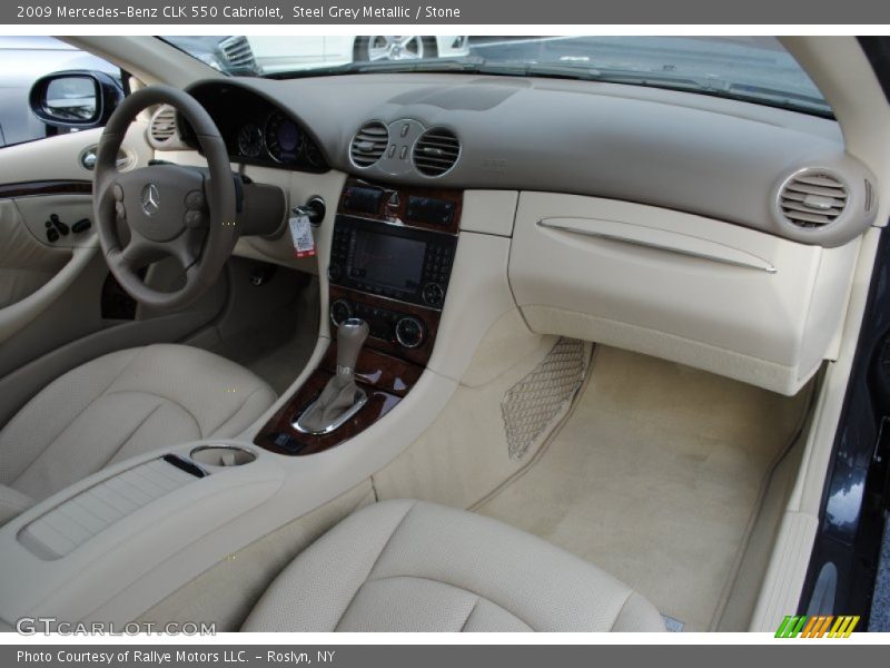 Dashboard of 2009 CLK 550 Cabriolet