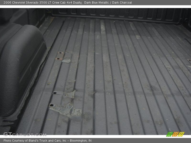 Dark Blue Metallic / Dark Charcoal 2006 Chevrolet Silverado 3500 LT Crew Cab 4x4 Dually
