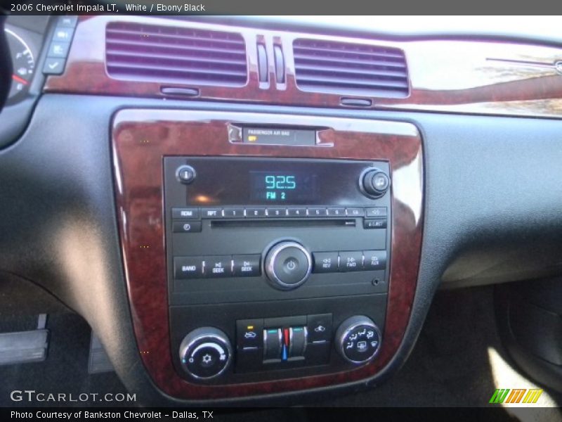 White / Ebony Black 2006 Chevrolet Impala LT