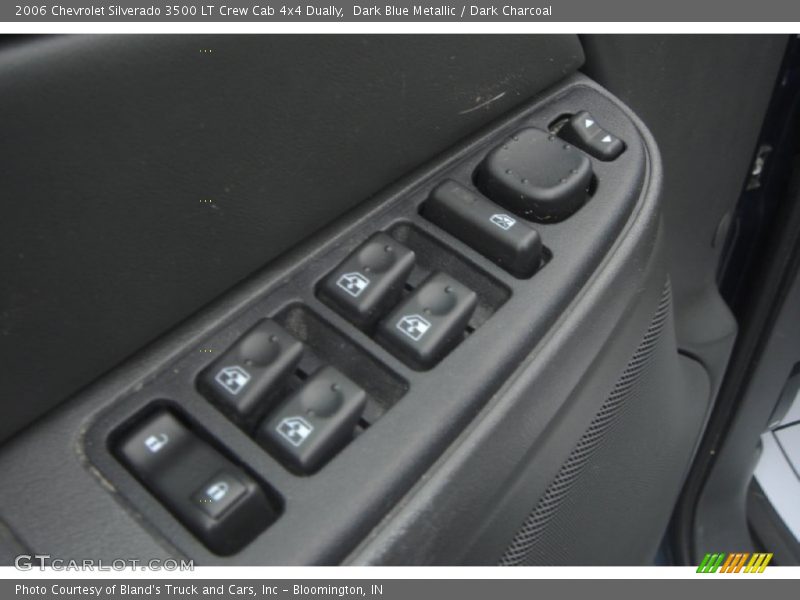 Dark Blue Metallic / Dark Charcoal 2006 Chevrolet Silverado 3500 LT Crew Cab 4x4 Dually